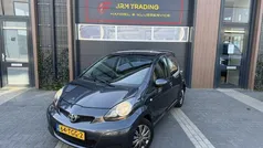 Grijs Gebruikt 2012 Toyota Aygo Comfort Hatchback | € 7.290 (Eerlijke prijs)