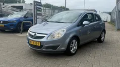 Grijs Gebruikt 2009 Opel Corsa Edition Hatchback | € 2.349 (Eerlijke prijs)