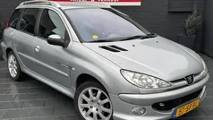 Grijs Gebruikt 2005 Peugeot 206 Quiksilver Stationwagen | € 1.740 (Eerlijke prijs)