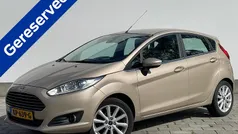 Bruin Gebruikt 2016 Ford Fiesta Titanium Hatchback | € 10.045 (Eerlijke prijs)