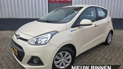 Bruin Gebruikt 2014 Hyundai i10 GO! Hatchback | € 5.995 (Eerlijke prijs)