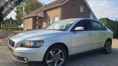 Grijs Gebruikt 2004 Volvo S40 Summum Sedan | € 2.895 (Eerlijke prijs)