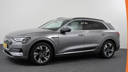 Grijs Occasion 2019 Audi e-tron Advanced SUV | € 24.890 (Goede deal)