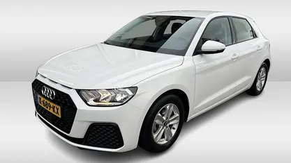 Wit Gebruikt 2021 Audi A1 Sportback Proline Hatchback | € 18.250 (Goede deal)