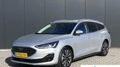 Grijs Gebruikt 2023 Ford Focus Titanium X Stationwagen | € 23.435 (Eerlijke prijs)