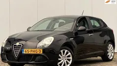 Zwart Gebruikt 2011 Alfa Romeo Giulietta Progression Hatchback | € 7.990 (Eerlijke prijs)