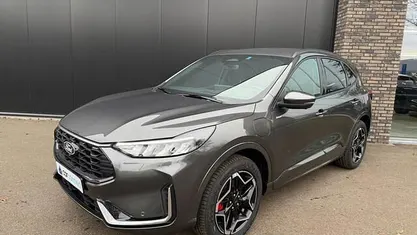 Occasion 2025 Ford Kuga ST-Line X SUV | € 43.900 (Goede deal)