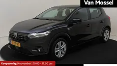 Zwart Gebruikt 2021 Dacia Sandero Comfort Hatchback | € 14.235 (Eerlijke prijs)