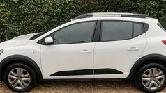 Wit Gebruikt 2022 Dacia Sandero Stepway Hatchback | € 13.500 (Super prijs)