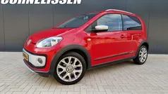 Rood Gebruikt 2014 VW cross up! Hatchback | € 7.945 (Eerlijke prijs)