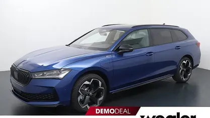 Occasion Skoda Superb Business Line 204 PK (150 kW) 2025 Blauw Stationwagen