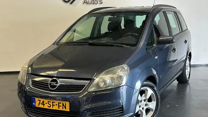Grijs Gebruikt 2005 Opel Zafira Enjoy MPV | € 1.850 (Eerlijke prijs)