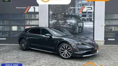 , metallic lak Gebruikt 2021 Porsche Taycan Cross Turismo Sedan | € 59.950 (Super prijs)