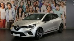 Gebruikt 2022 Renault Clio V Techno Hatchback | € 16.950 (Eerlijke prijs)