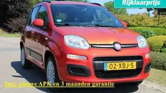 Rood, metallic lak Gebruikt 2012 Fiat Panda Lounge Hatchback | € 4.350 (Eerlijke prijs)