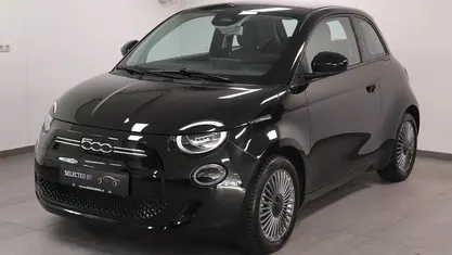 Occasion 2023 Fiat 500e Icon Hatchback | € 15.794 (Eerlijke prijs)