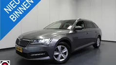 Gebruikt 2023 Skoda Superb Business Line Stationwagen | € 28.340 (Eerlijke prijs)