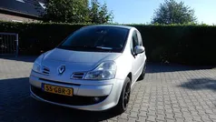 Grijs Gebruikt 2008 Renault Grand Modus Dynamique MPV | € 3.450 (Goede deal)