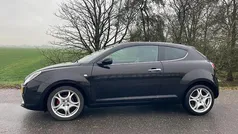 Zwart Gebruikt 2015 Alfa Romeo MiTo Distinctive Hatchback | € 6.250 (Eerlijke prijs)