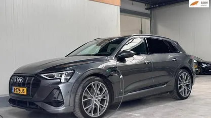 Occasion 2020 Audi e-tron S-Line SUV | € 26.495 (Eerlijke prijs)