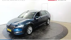 Blauw Gebruikt 2022 Skoda Superb Style Stationwagen | € 27.240 (Eerlijke prijs)
