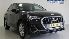 Zwart Gebruikt 2021 Audi Q3 Basis SUV | € 23.987 (Eerlijke prijs)