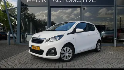 Wit Gebruikt 2018 Peugeot 108 Active Hatchback | € 7.945 (Eerlijke prijs)