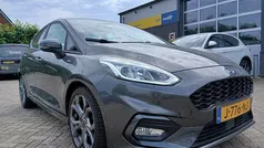 Grijs Gebruikt 2020 Ford Fiesta ST-Line Hatchback | € 14.895 (Eerlijke prijs)