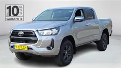 Grijs Nieuw 2024 Toyota HiLux Pickup | € 44.945 (Eerlijke prijs)