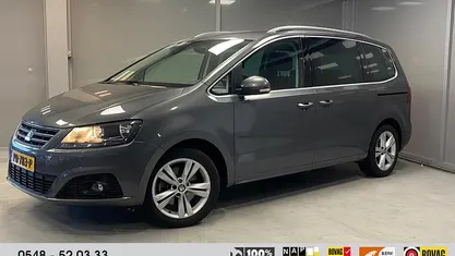 Grijs Occasion 2017 Seat Alhambra CONNECT MPV | € 21.900 (Eerlijke prijs)