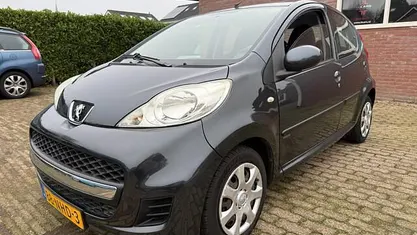 Occasion Peugeot 107 Urban Move 68 PK (50 kW) 2010 Hatchback