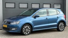 Blauw Gebruikt 2016 VW Polo Edition Hatchback | € 7.445 (Eerlijke prijs)