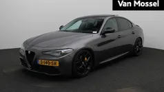 Grijs Gebruikt 2019 Alfa Romeo Giulia Tech Edition Sedan | € 28.400 (Eerlijke prijs)
