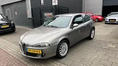 Grijs Gebruikt 2008 Alfa Romeo 147 Business Hatchback | € 1.499 (Eerlijke prijs)