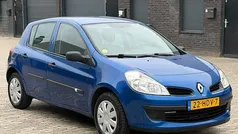 Blauw Gebruikt 2008 Renault Clio R.S. Expression Hatchback | € 1.749 (Eerlijke prijs)