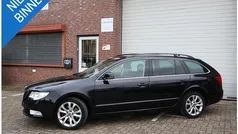 Zwart Gebruikt 2010 Skoda Superb Comfort Stationwagen | € 4.999 (Super prijs)