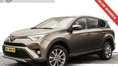 Bruin Gebruikt 2016 Toyota RAV4 Hybrid Style SUV | € 22.740 (Eerlijke prijs)