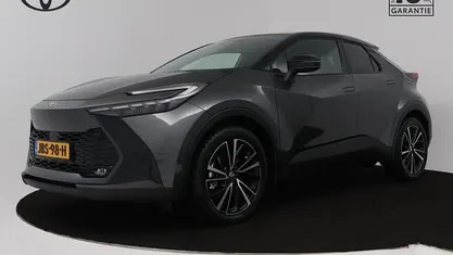 Occasion 2025 Toyota C-HR Executive SUV | € 42.445 (Eerlijke prijs)