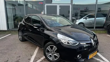 Gebruikt 2014 Renault Clio IV Night&Day Hatchback | € 6.650 (Eerlijke prijs)