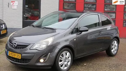 Gebruikt 2013 Opel Corsa Color Edition Hatchback | € 2.999 (Eerlijke prijs)