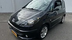 Zwart Gebruikt 2008 Peugeot 1007 Hatchback | € 2.750 (Eerlijke prijs)