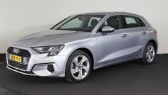 Grijs Gebruikt 2022 Audi A3 Sportback e-tron Advanced Sedan | € 29.900 (Eerlijke prijs)