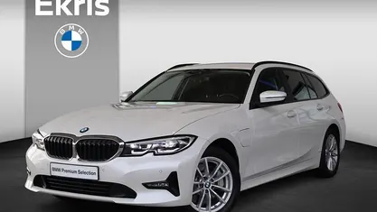 Occasion BMW 330e Basis 292 PK (214 kW) 2021 Wit Sedan