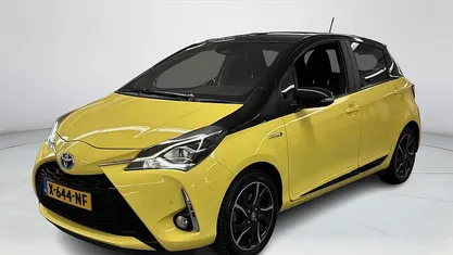 Geel Occasion 2017 Toyota Yaris Hybrid Hatchback | € 16.950 (Eerlijke prijs)