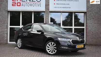 Occasion 2021 Skoda Octavia Business Line Hatchback | € 18.999 (Super prijs)