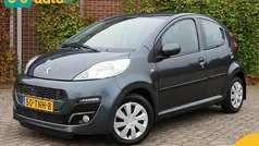 Grijs Gebruikt 2012 Peugeot 107 Active Hatchback | € 5.950 (Eerlijke prijs)