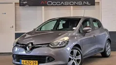 Grijs Gebruikt 2013 Renault Clio IV Expression+ Hatchback | € 5.495 (Eerlijke prijs)