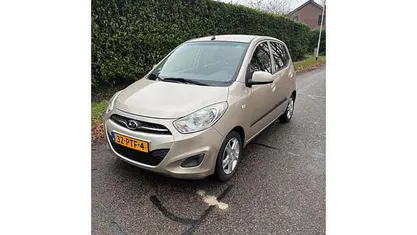 Geel Gebruikt 2011 Hyundai i10 Hatchback | € 2.499 (Eerlijke prijs)
