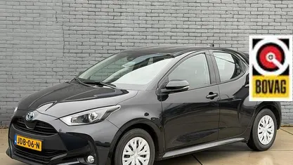 Gebruikt 2023 Toyota Yaris Hybrid Business Edition Hatchback | € 20.900 (Goede deal)