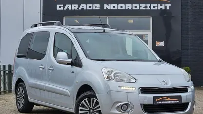 Grijs, metallic lak Occasion 2014 Peugeot Partner Tepee Active MPV | € 9.495 (Eerlijke prijs)